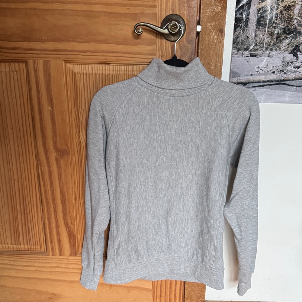Gray champion turtleneck sweatshirt